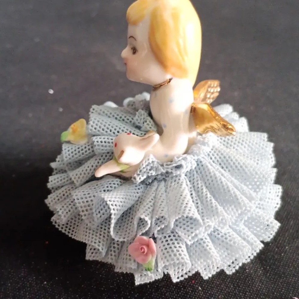 Irish Dresden Angel Doll Blue Lace Figurine Girl Bunny Vintage Porcelain Lace - Picture 6 of 15